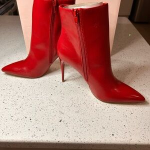 Shoe Dazzle Scarlet Heeled Boots
